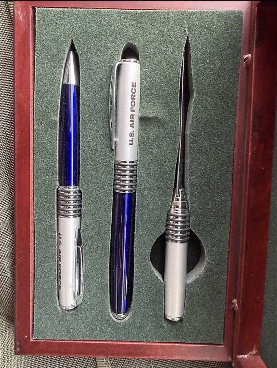 Penna & Evidenziatori: US Air Force Set / Set US Air Force / Set US Air Force – Nuovo (secondo la descrizione) da Pregassona venduto da Sangiovese100 2