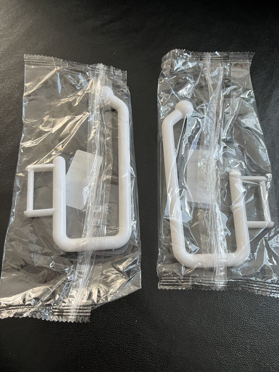 WC: 2x Toilettenpapierhalter selbstklebend NEU – Neu und originalverpackt aus Siebnen von toshi123