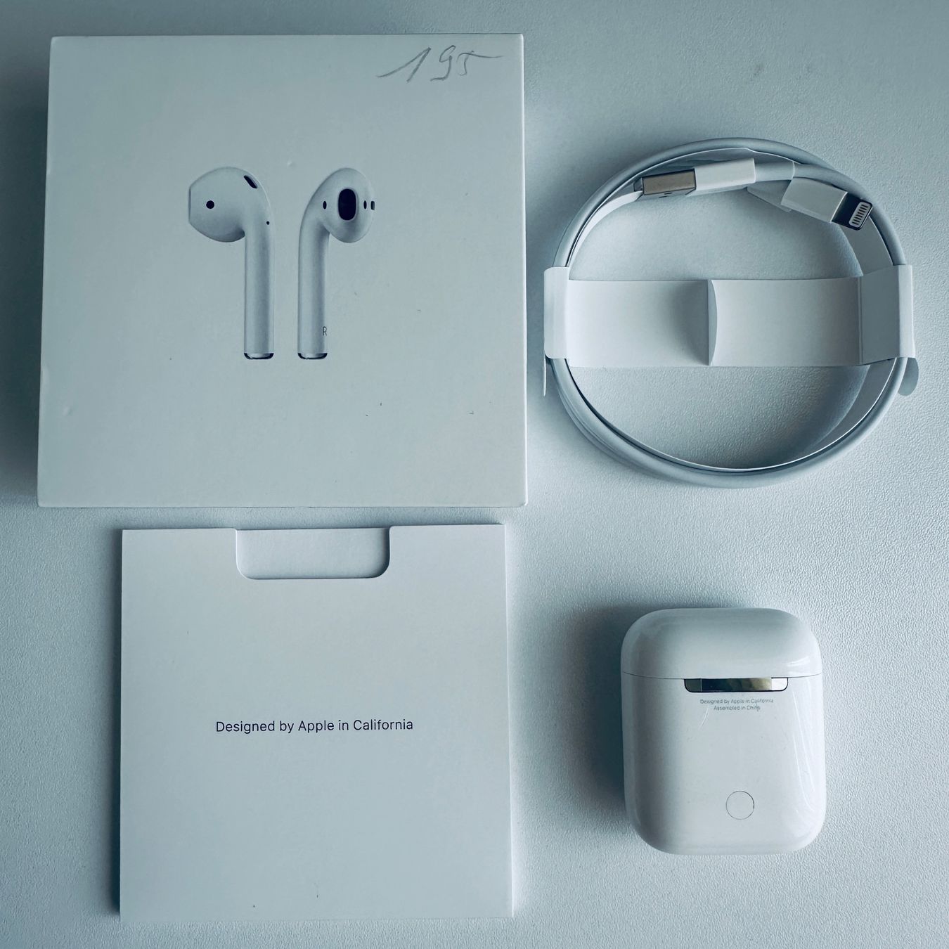 Apple Cuffie: Original Apple AirPods 2 Kopfhörer Wireless Lightning Kabel – Usato da Basel venduto da MY.AIRPODS.SHOP