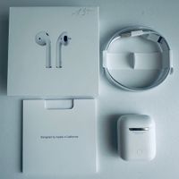 Original Apple AirPods 2 Kopfhörer Wireless Lightning Kabel