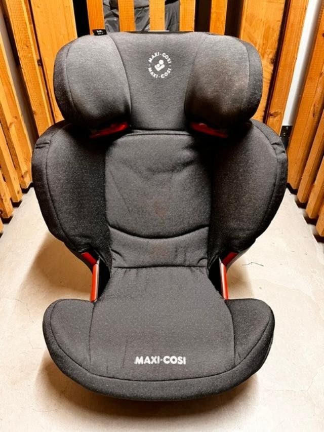 Maxi-Cosi Seggiolini per auto: Maxi Cosi child seat. – Usato da Niederglatt ZH venduto da ANTONIS1895