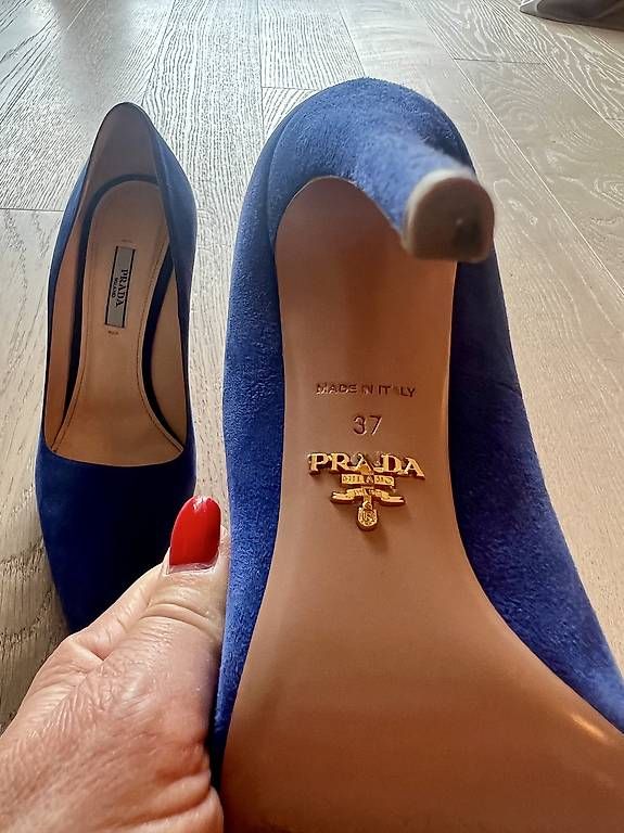 Scarpe da donna: Prada Pumps Wildleder Blau, Grösse 37 – Usato da Rorschach venduto da Iuliana03 4