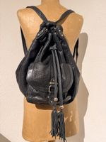 Sac à dos en cuir noir souple avec détail à franges