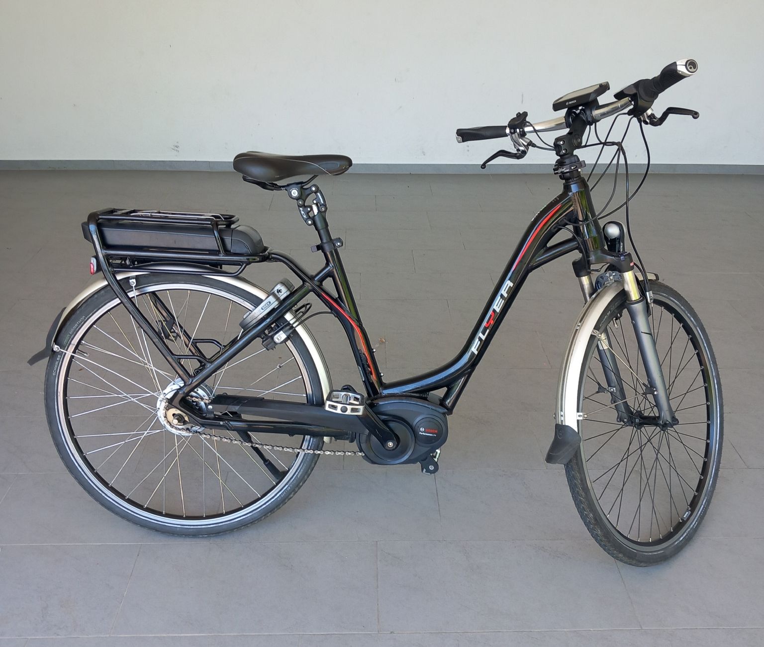 Flyer Velos: E-Bike Flyer Bosch Performance Line – Gebraucht aus Zürich von AleksLeo 1
