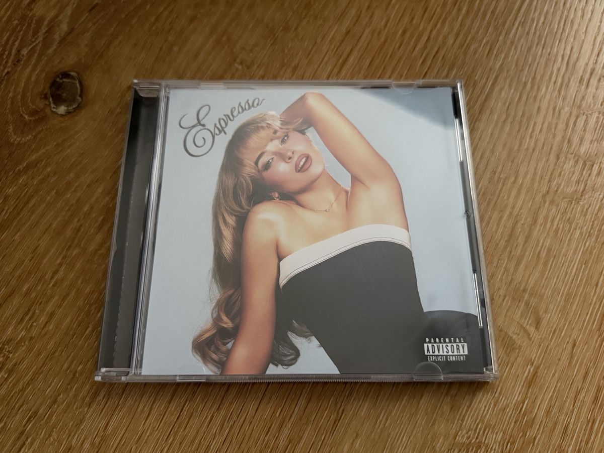 CD: Sabrina Carpenter - Espresso CD – Nuovo (secondo la descrizione) da Ettingen venduto da robbenlos