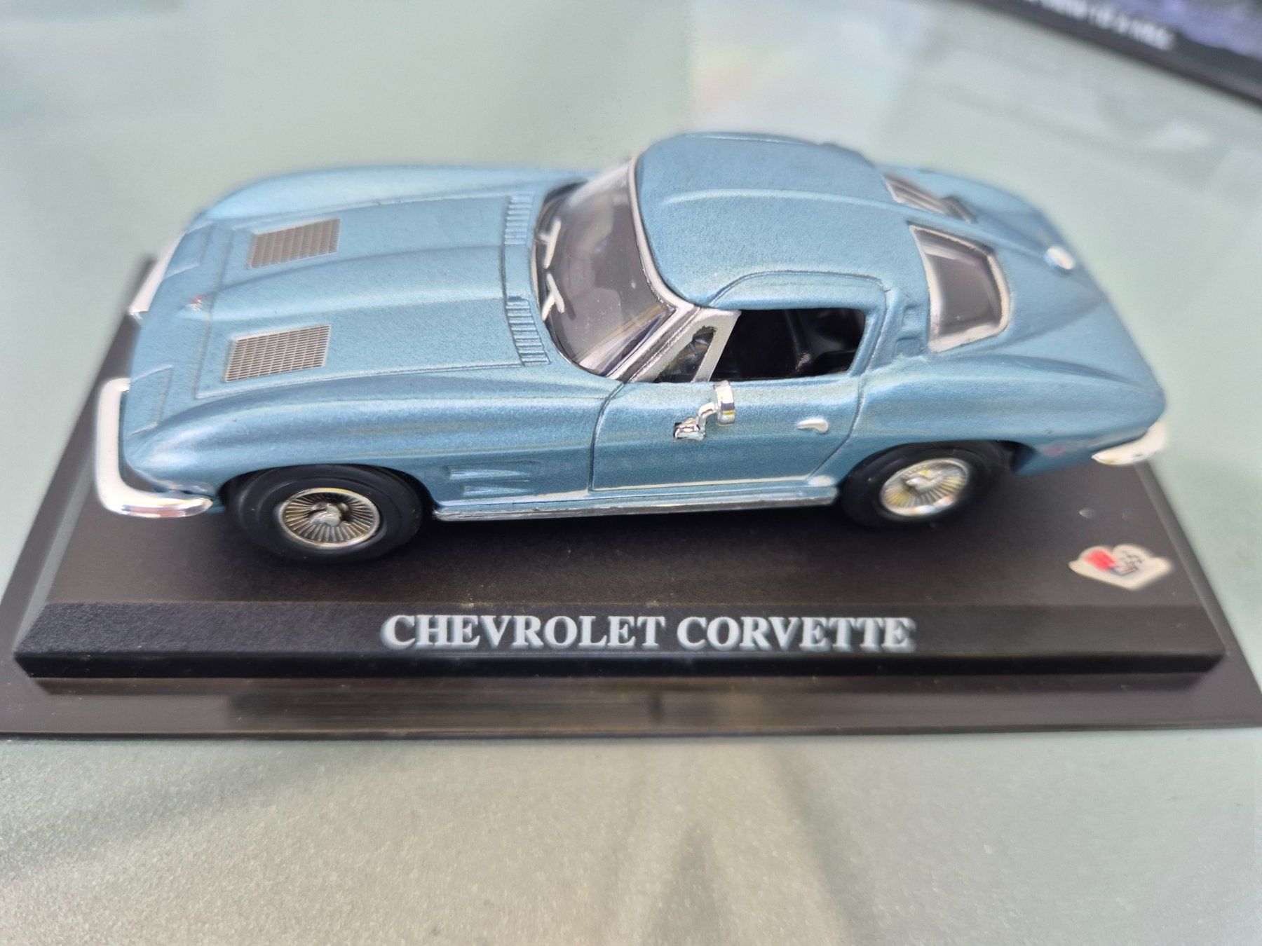 Chevrolet Modellini d'auto: Chevrolet Corvette Stingray  1963. 1:43 – Usato da Oberbuchsiten venduto da laffite54 4