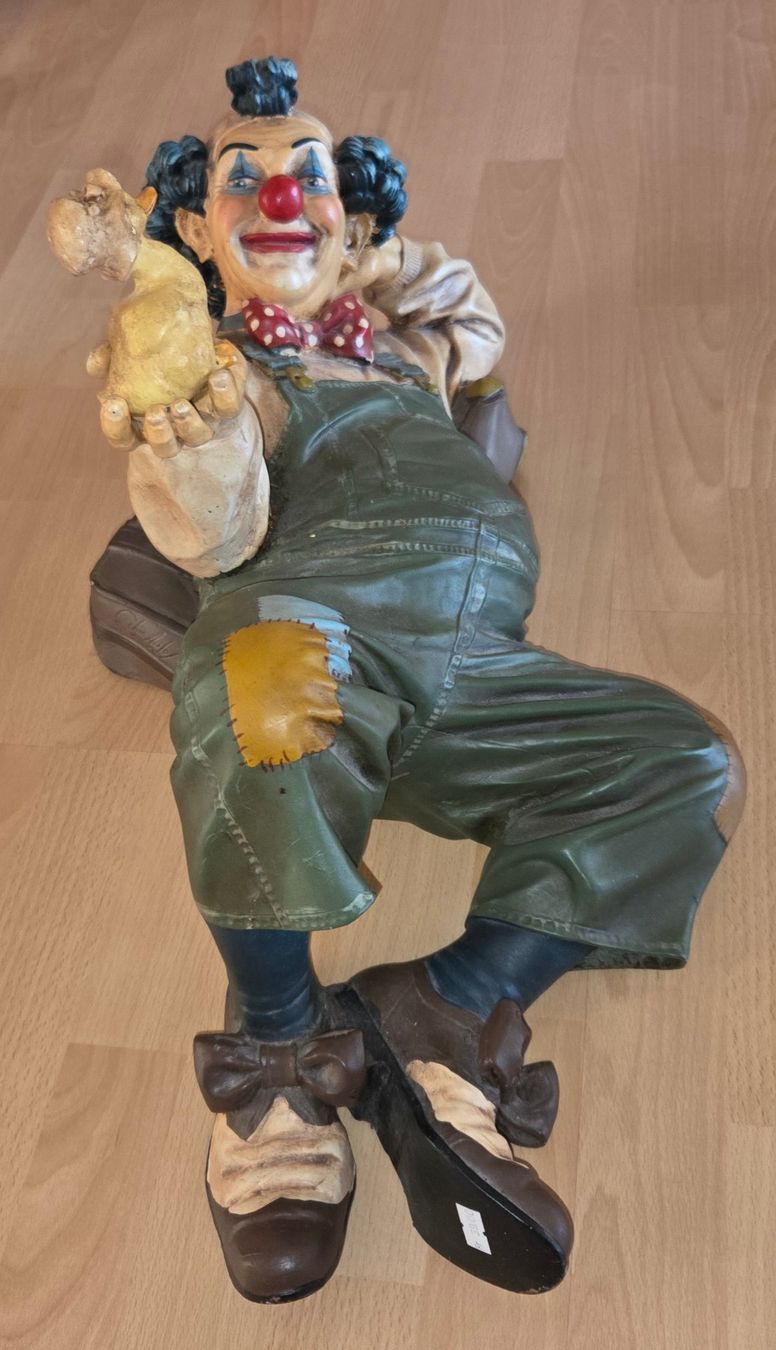 Statuette: grosse Clownfigur von Jun Asilo 95 – Usato da Gossau SG venduto da tenerife11 1