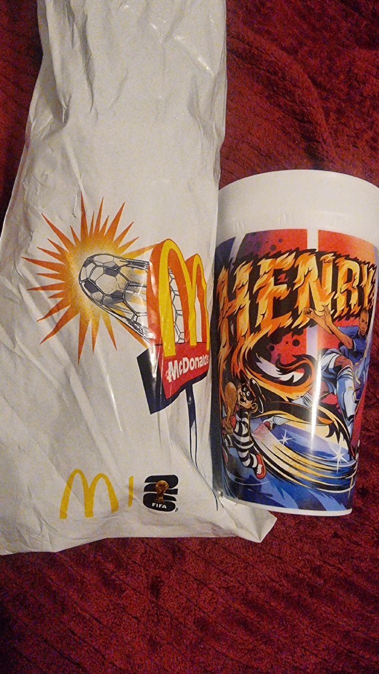 Services de table: Thierry Henry WM McDonalds Cup – Neuf avec emballage d'origine à Bern par Nik_29jr 1