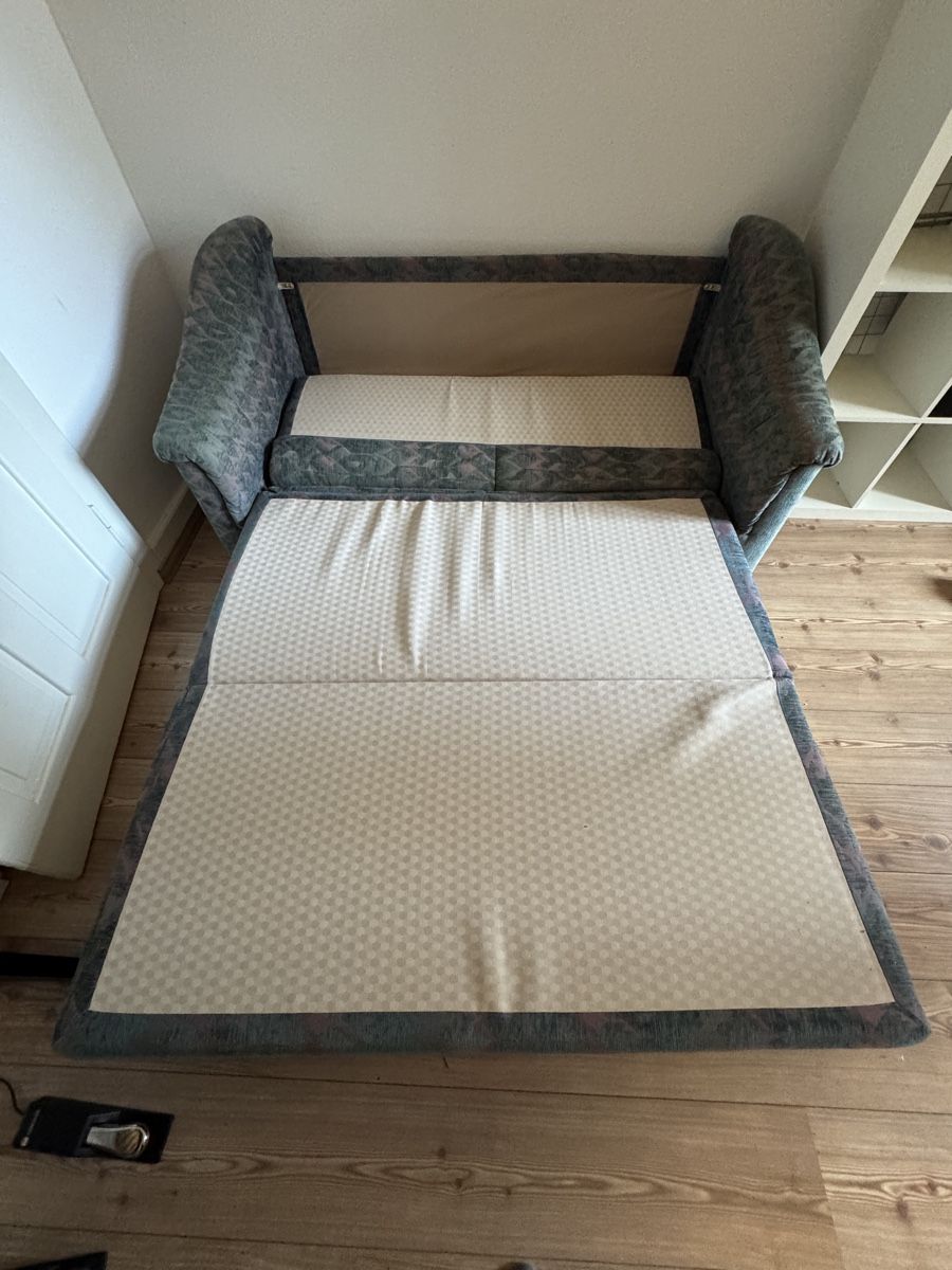 Sofas: Bettsofa – D'occasion à Bern par ann_9yvp 1