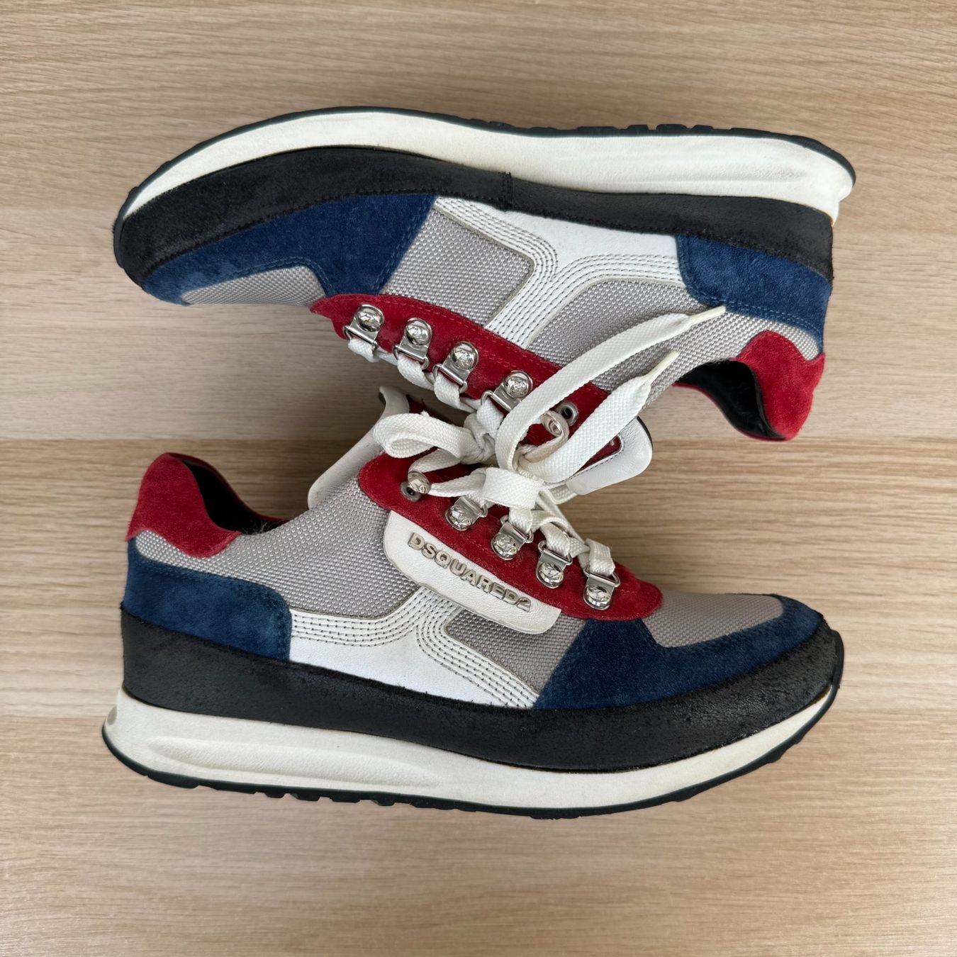 Dsquared2 Damenschuhe: Baskets Dsquared2 style hiking / running – Gebraucht aus Thônex von Suisse.Shopping 2