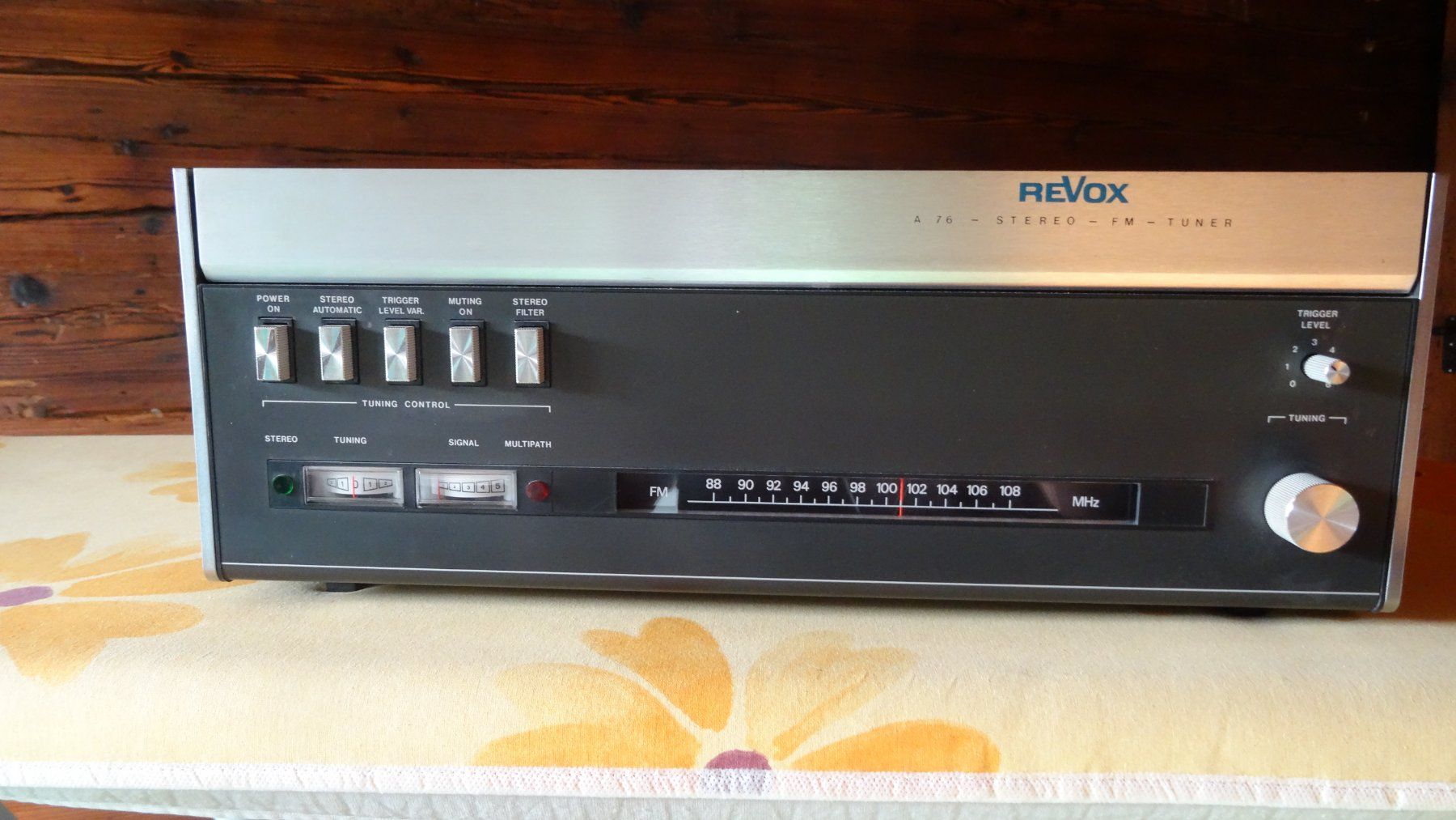 Radio: Revox Tuner A76 – Difettoso da Siebnen venduto da Gimmisun