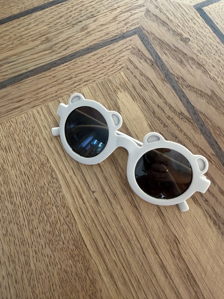Occhiali & Lenti: M&S Baby Flexi Frame Bear Sunglasses – Usato da Zürich venduto da tscharrlii