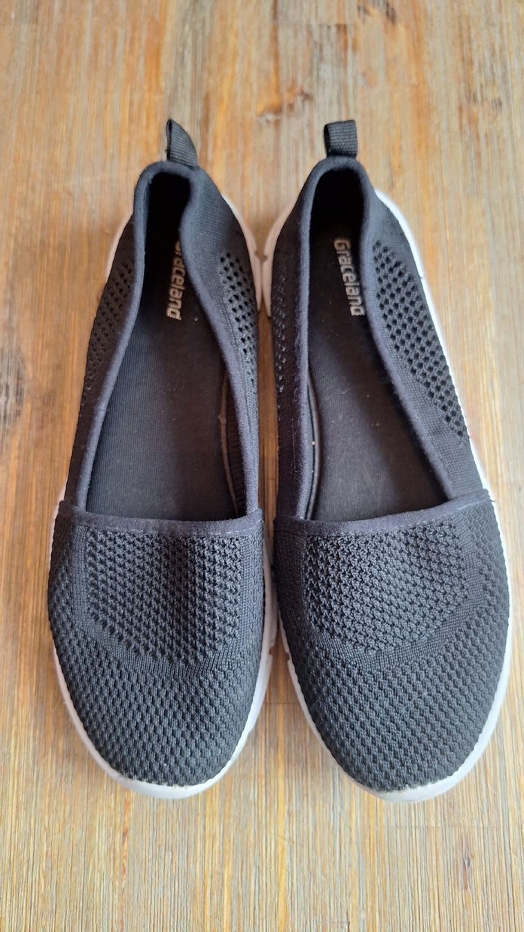 Schuhe für Mädchen: Schuhpaket Gr.34 – Gebraucht aus Oberrindal von tauri1 5