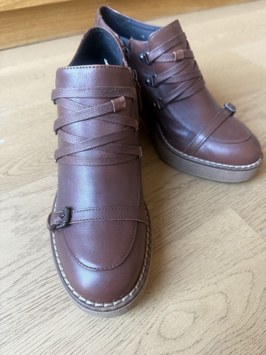 Geox Scarpe da donna: Geox Stiefeletten, Gr. 39 – Nuovo (secondo la descrizione) da St. Gallen venduto da gat_kp29 3