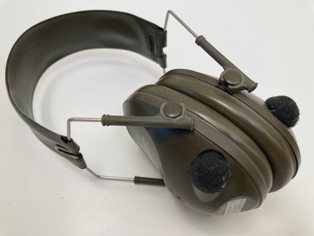 Casques audio: Peltor Sound-Trap MT15H67FB, neuwertig, olivgrün – D'occasion à Buttisholz par BANDIT-GARAGE-77