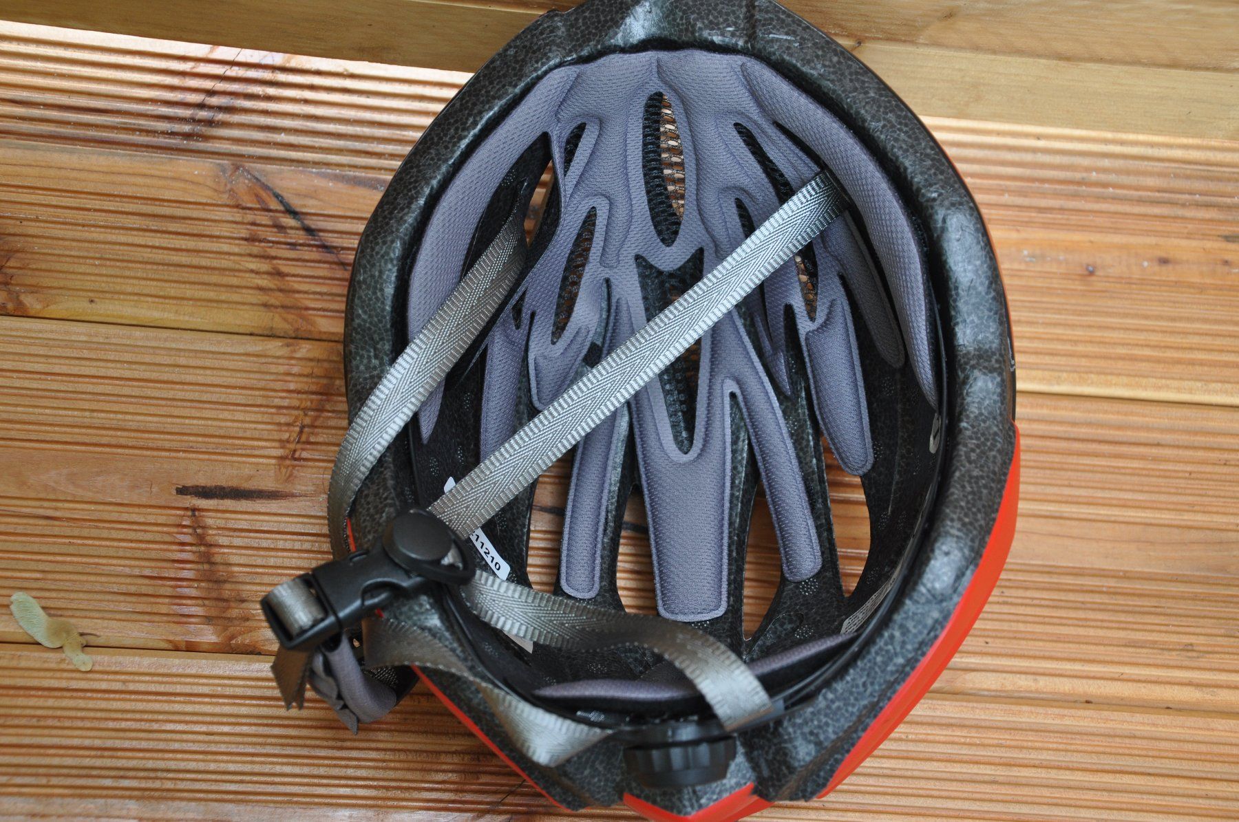 Caschi: Fahrradhelm schwarz-rot - NEU – Nuovo (secondo la descrizione) da Winterthur venduto da juve1972 3