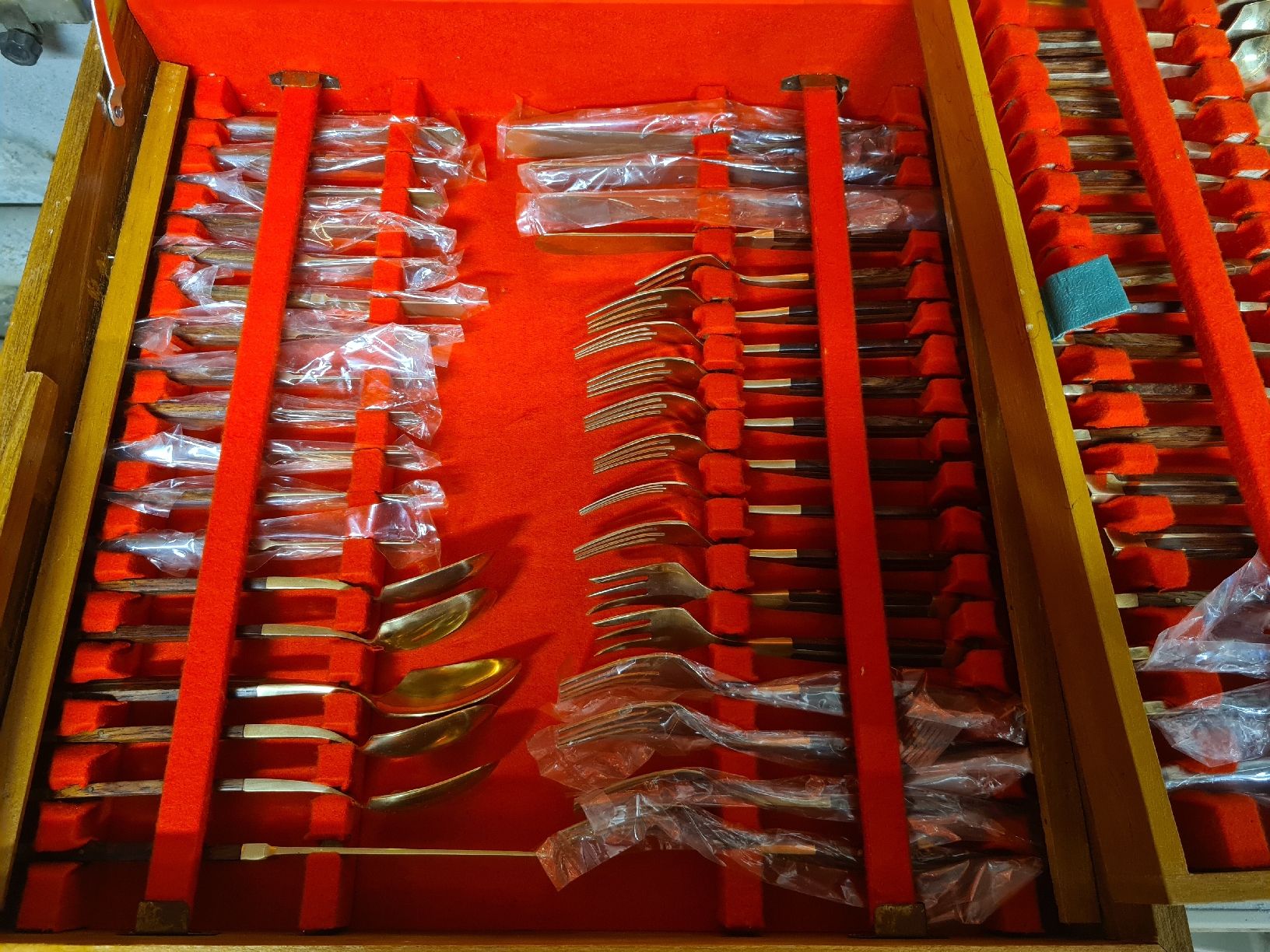 Set di posate: Antikes Besteckset aus Bronze  – Usato da Waldkirch venduto da Hypertenuse 3