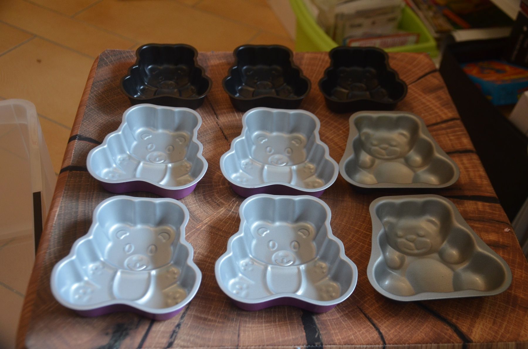 Moules à gâteaux: 9 FORME BARE – Neuf (Voir description) à Chiasso par Dolly015