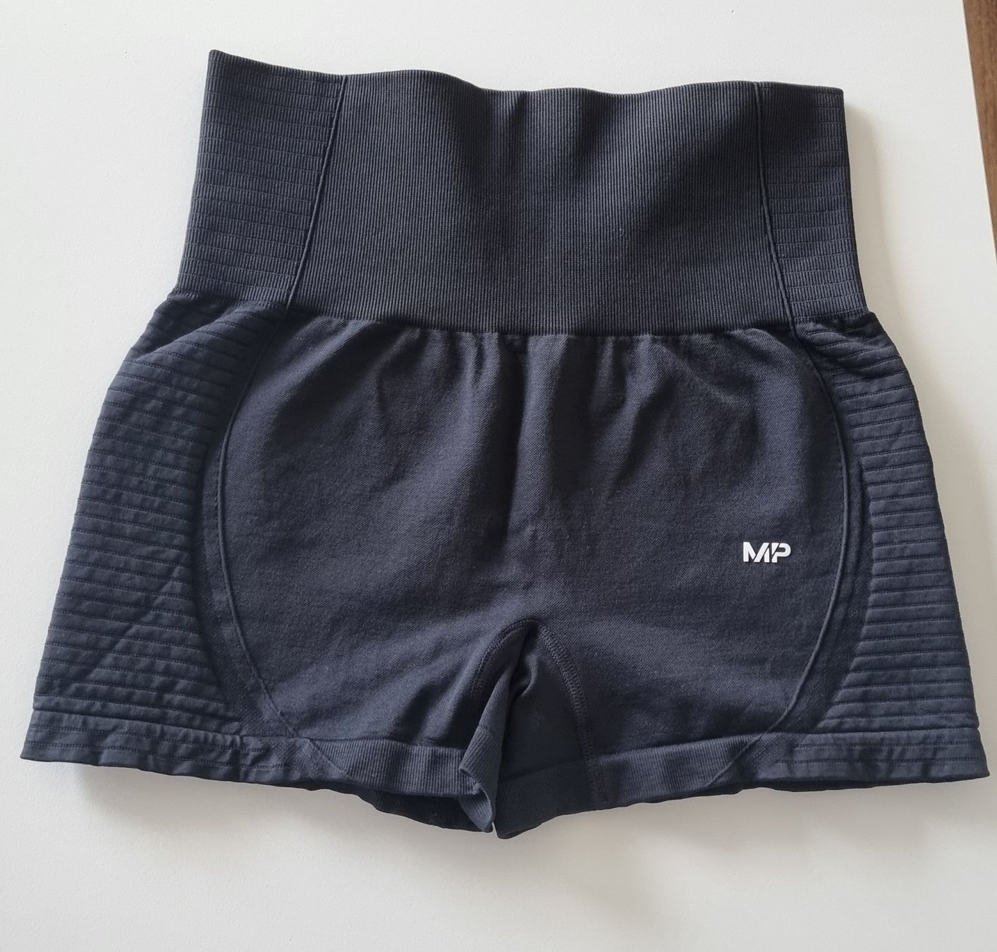 Leggings: MP Sport Shorts Damen – Usato da Balgach venduto da Patty04