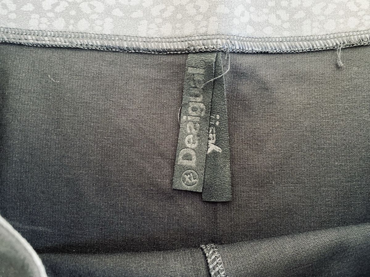 Desigual Gonne: Lot de deux jupes Desigual – Usato da Chézard-St-Martin venduto da monster2525 1