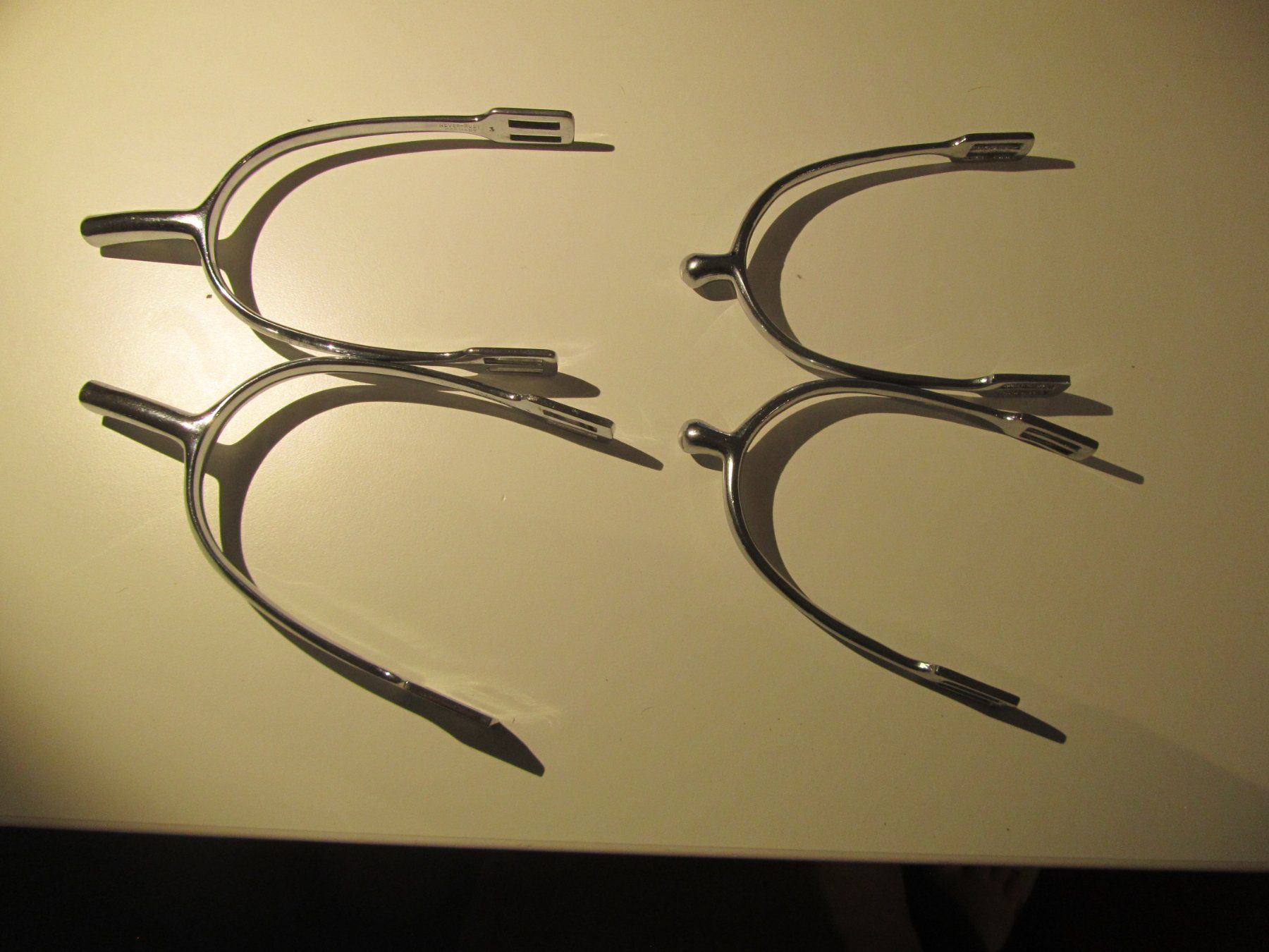 Selles & Accessoires: Reitsporen Edelstahl stumpf – D'occasion à Oberentfelden par bmgz