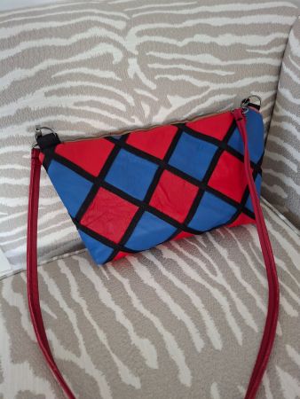 Lederhandtasche Rot Blau  Umhängetasche.