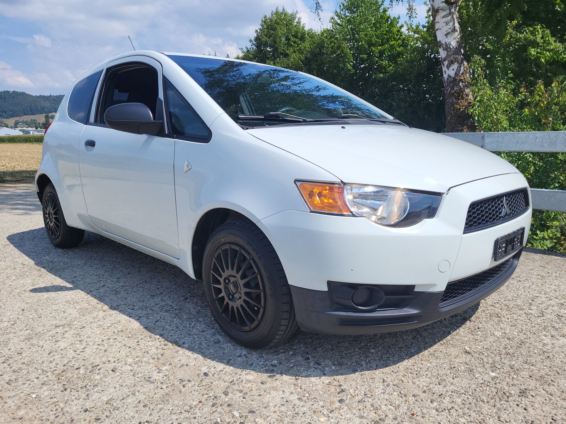 Mitsubishi Autos: Sparsamer Mitsubishi Colt 1.1l – D'occasion à DAGMERSELLEN par rli_pzg6 1