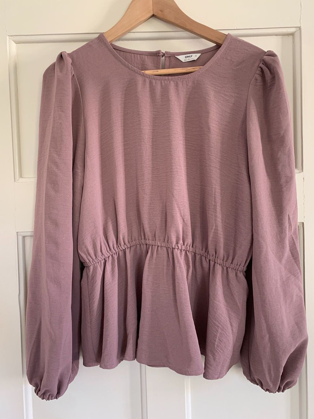 Only Camicette: 2x Blusen / leichte Tops, ONLY, Gr. M - Neu – Usato da Bern venduto da demalla 2