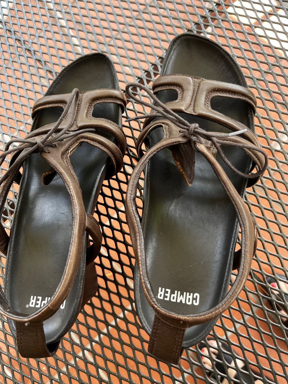 Camper Scarpe da donna: Camper Sandalette Gr 40 – Nuovo (secondo la descrizione) da Rüti ZH venduto da huzzelrock 2