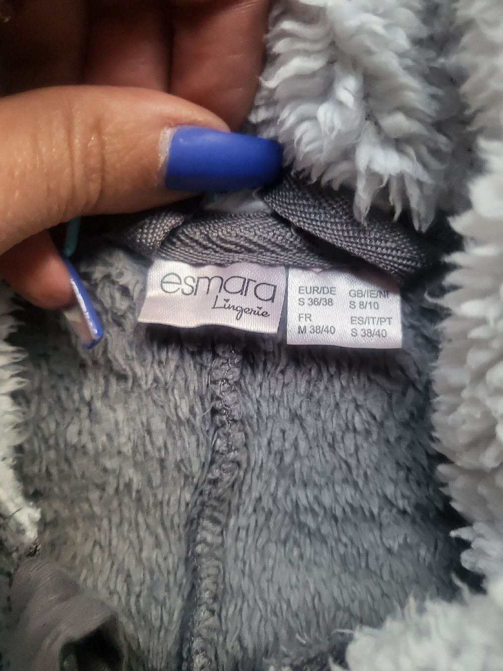 Tute: Esamara Overall/Einteiler Grau, Grösse S/M Kuschelig! – Usato da Jona venduto da ramona024 2