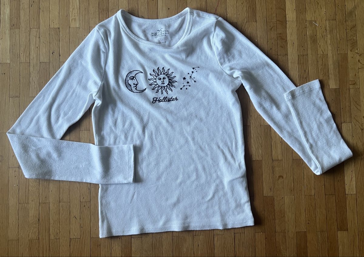 Hollister Blouses, T-shirts & Tops: Hollister Langarmshirt gerippt Gr. S – D'occasion à Tagelswangen par Bomu