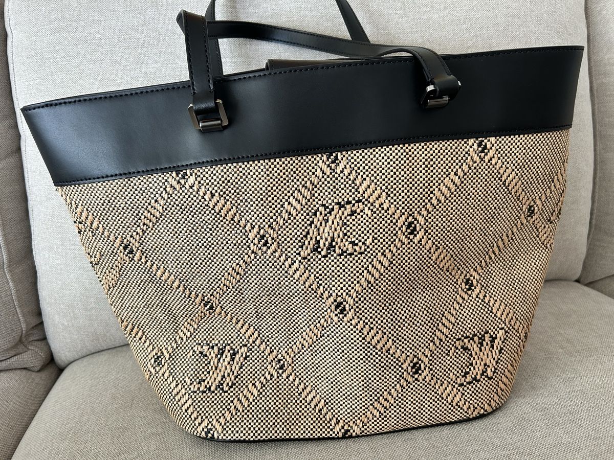Taschen für Damen: MARCCAIN Tasche – Gebraucht aus Ennetbürgen von erena60 2
