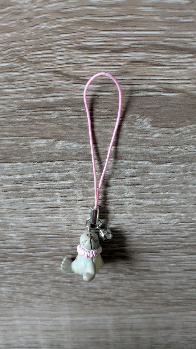 Schlüsselanhänger & - bänder: NiICI Cute seal phone charm – Neu (gemäss Beschreibung) aus Claro von Dona1785
