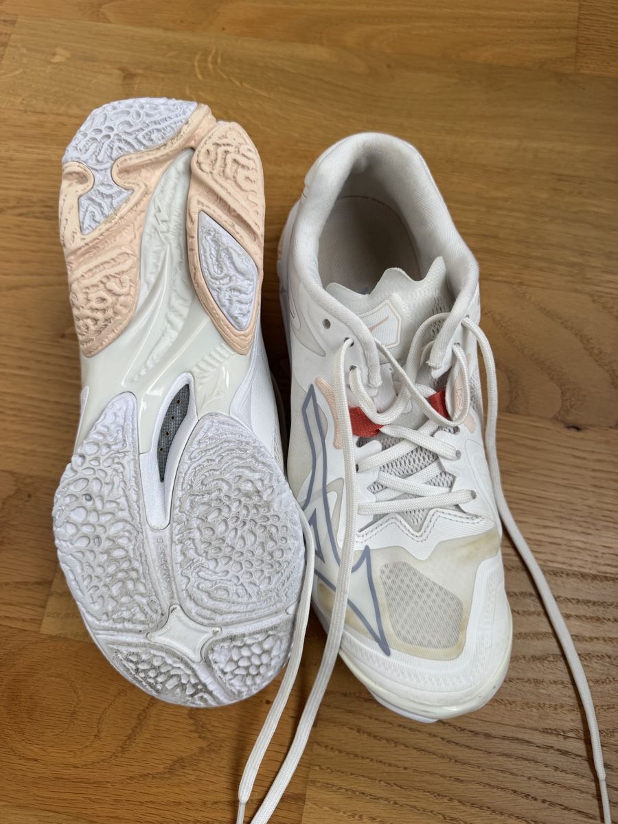 Mizuno Chaussures femmes: Mizuno Wave Lightning Z8 – D'occasion à Thun par Deborare 1