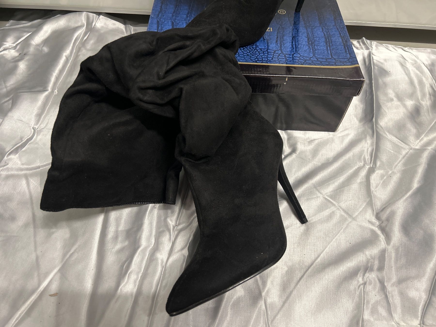 Scarpe da donna: Overknee Stiefel / Boots schwarz Gr 36 NEU – Nuovo e nell'imballaggio originale da Regensdorf venduto da Spyke55 3