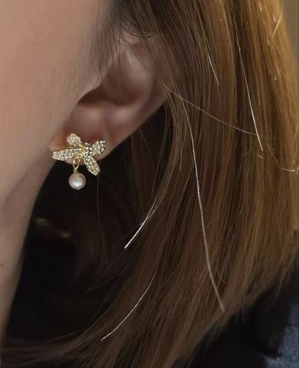 Orecchini pendenti & Orecchini a lobo: Pearl Bow Earrings -2026 edition – Nuovo (secondo la descrizione) da Chur venduto da Madeys 3