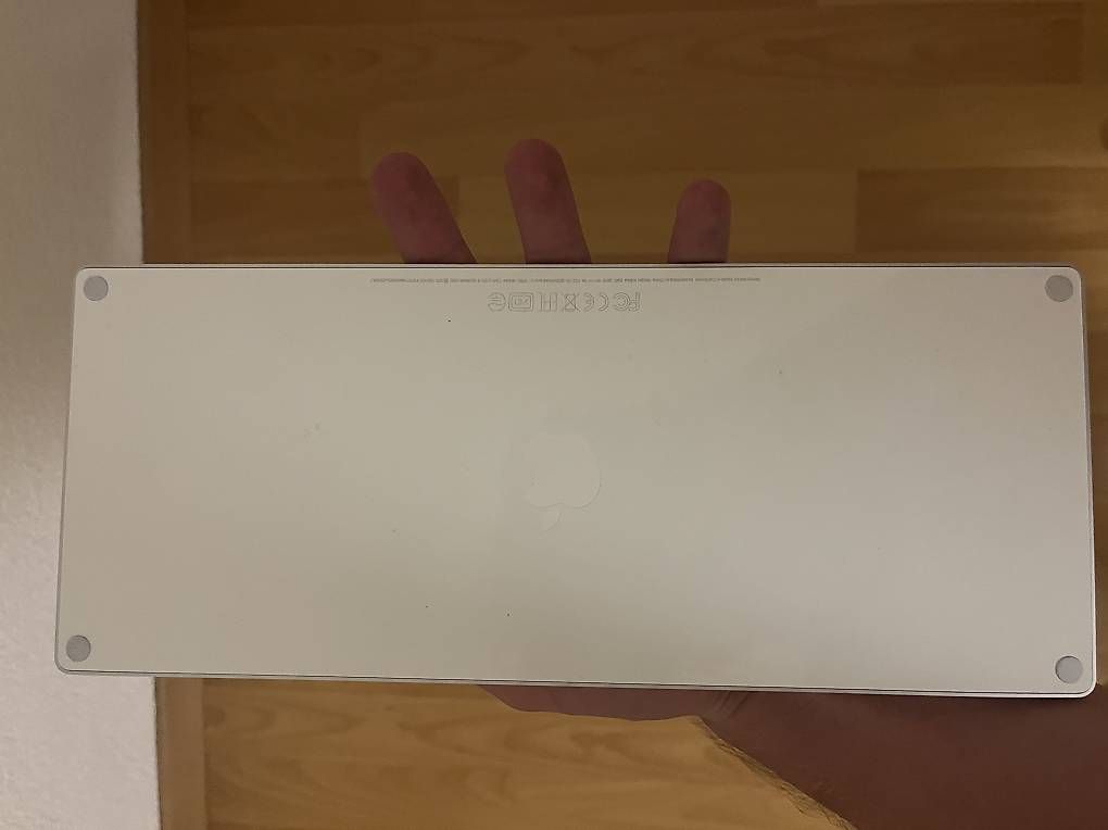 Tastiere: Apple Magic Keyboard original, modèle A1644 – Nuovo e nell'imballaggio originale da Chavannes-Renens venduto da luc_52p8 2
