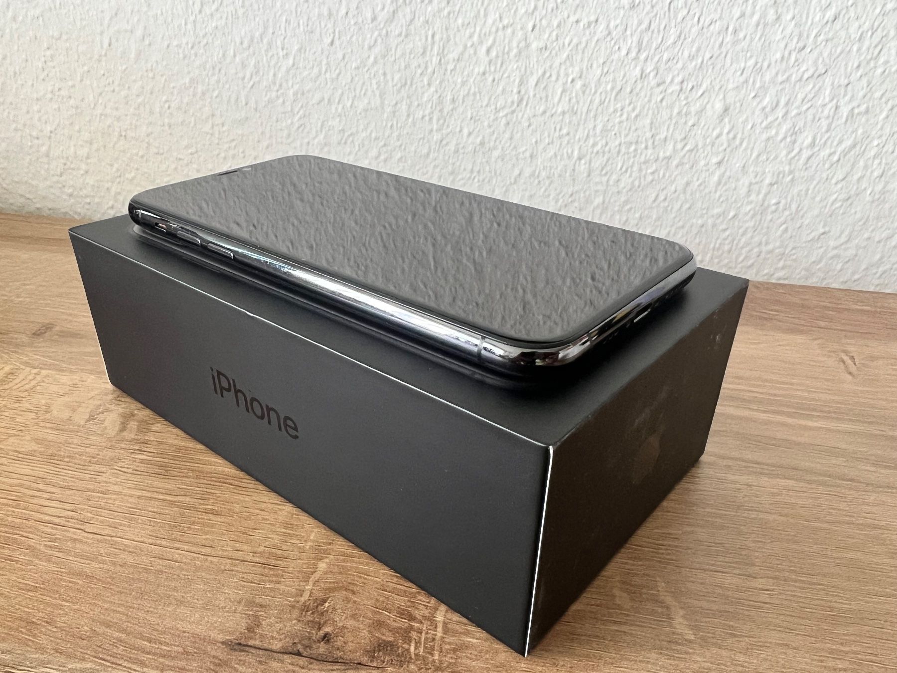 Apple Telefoni cellulari / Smartphones: iPhone 11 Pro Space Gray, 64GB – Usato da Bern venduto da No1e 8