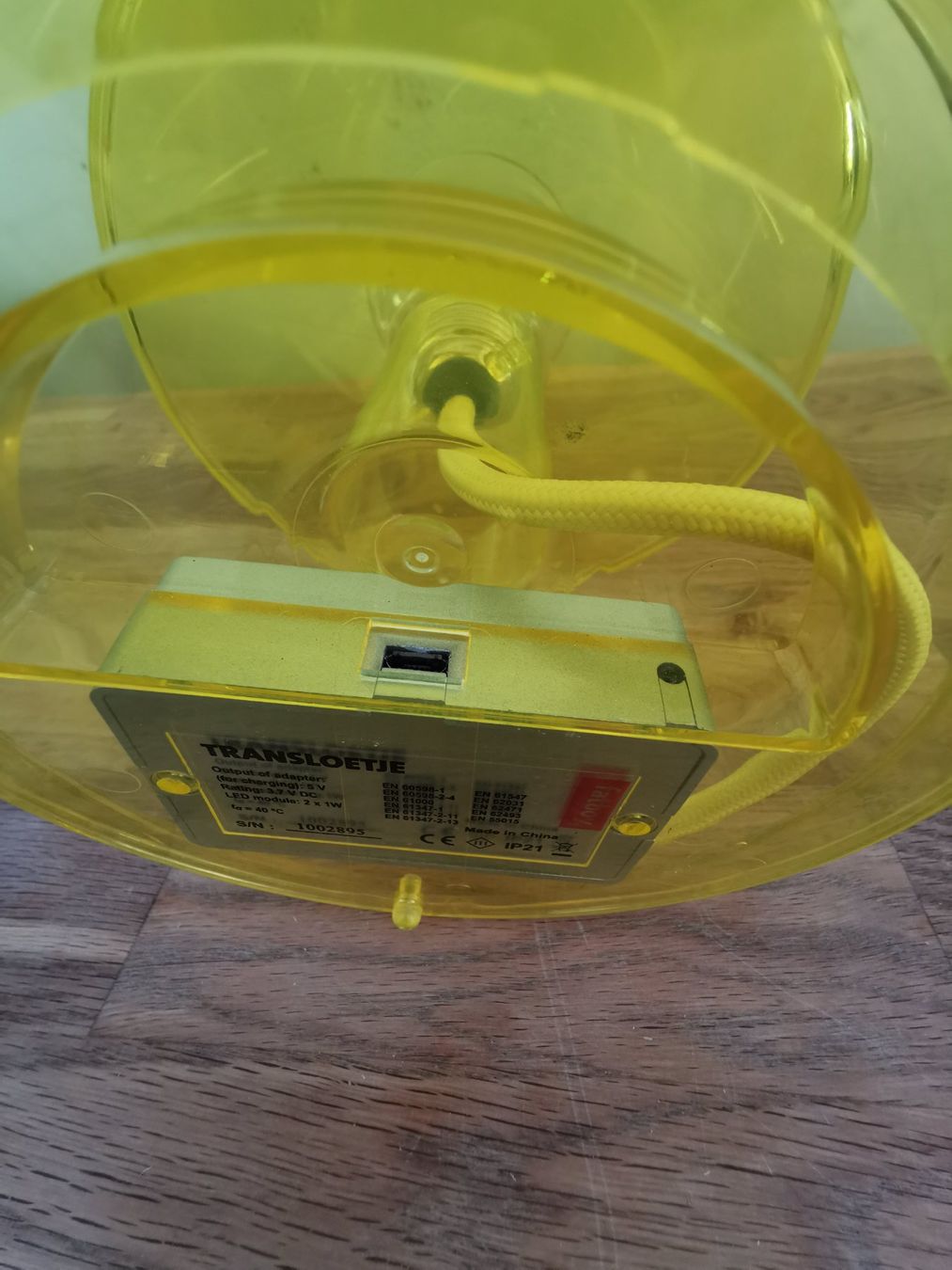 Lampade: TRANSPARENTE Fatboy Akku Tischlampe – Usato da St.Gallen venduto da 55232 3