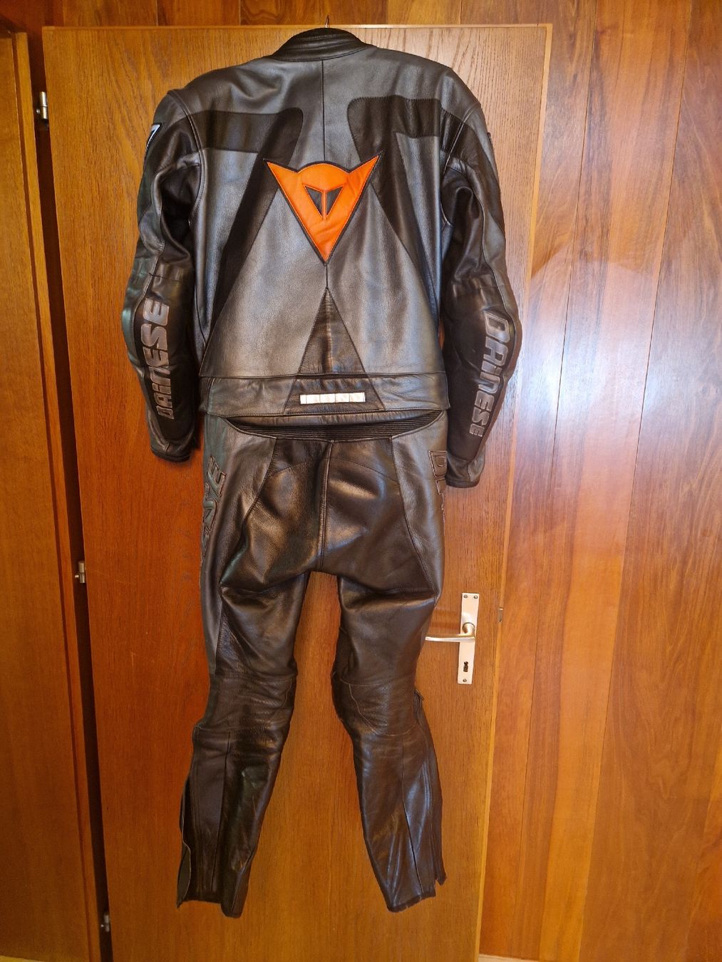 Dainese Completi: Dainese Lederkombi 2-teilig – Usato da Sirnach venduto da mun_9dk6 1