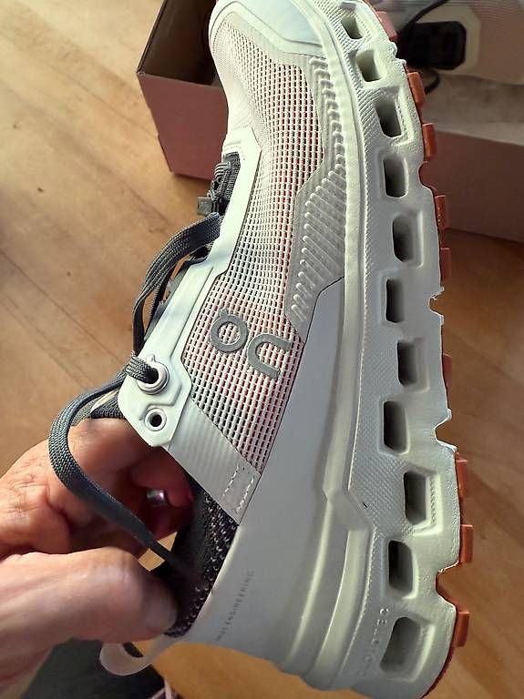 On Scarpe da donna: On Cloudultra 2 38.5 – Nuovo e nell'imballaggio originale da Bern venduto da maayokaayo 1