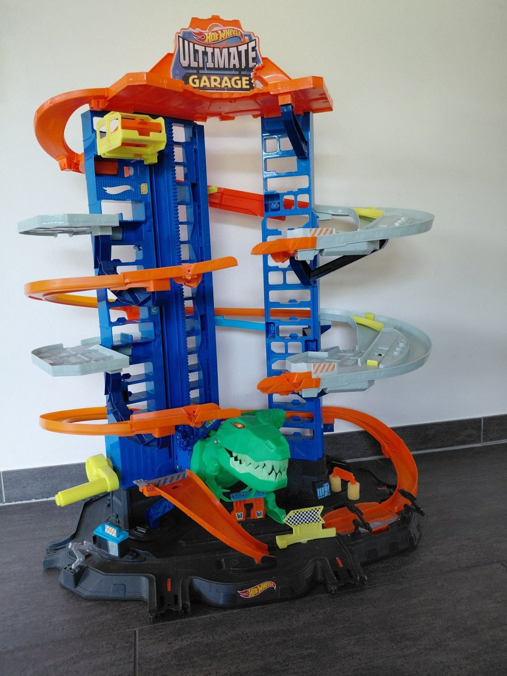 Hot Wheels Giocattoli: Hotwheels Ultimate garage – Usato da Renan BE venduto da Epicurien0017