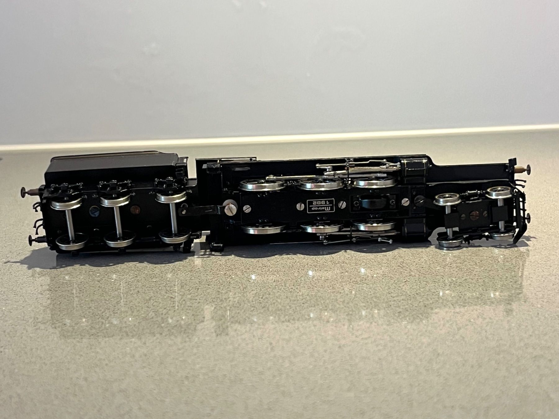 Metropolitan Modelleisenbahnen: METROPOLITAN Metrop Gotthardbahn A 3/5 Messing ab 1.- – Gebraucht aus Disentis/Mustér von Sthb 4