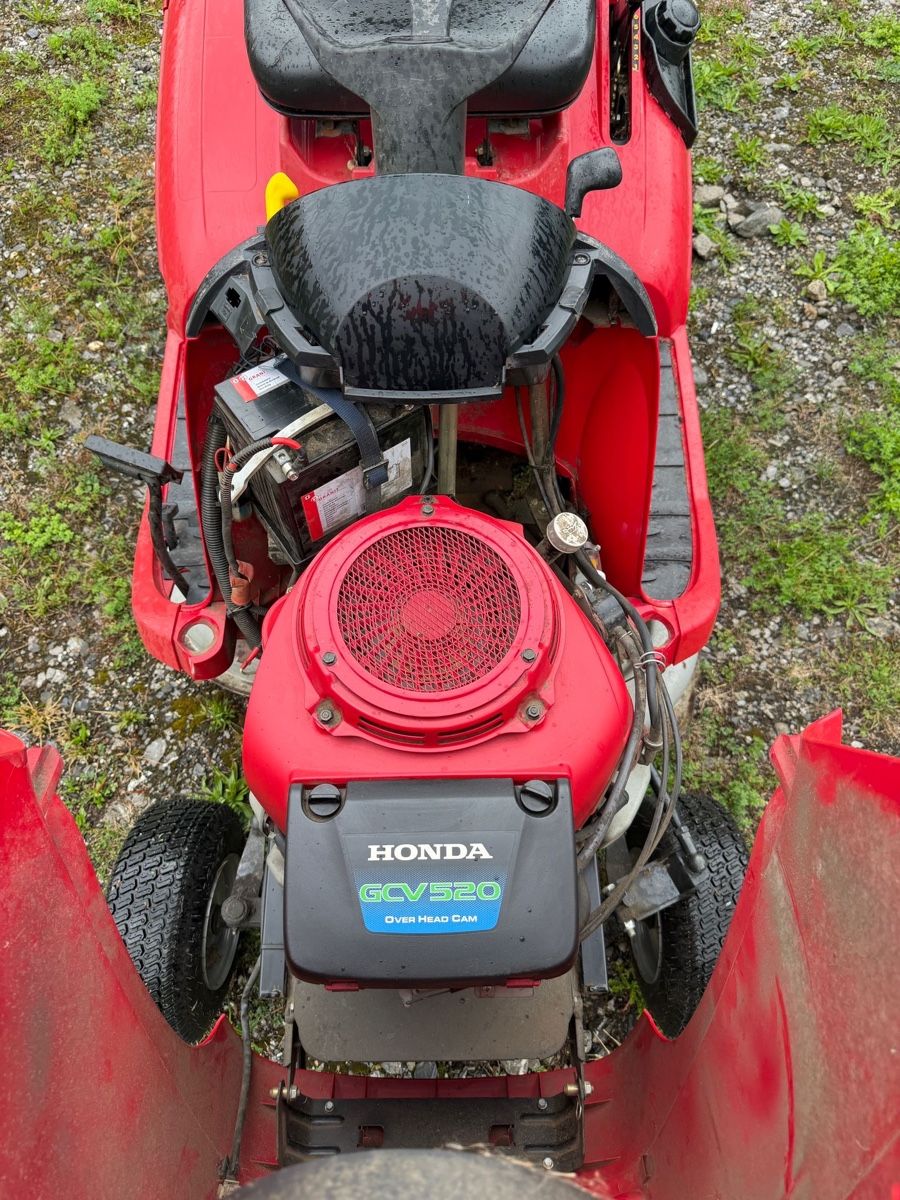 Honda Tagliaerba: Rasentraktor Honda 2315 – Difettoso da Uttigen venduto da Safety123 2
