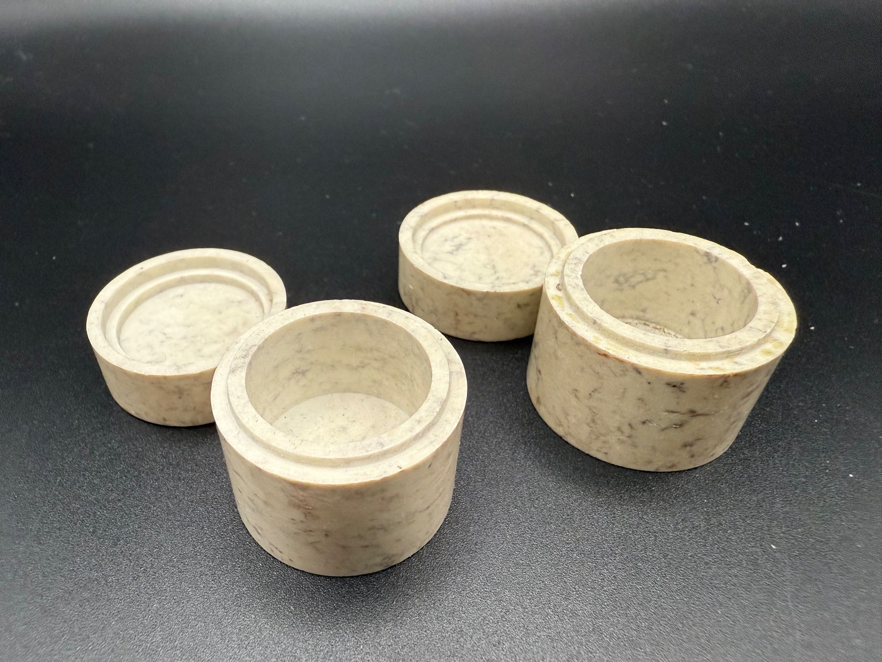 Tutte le decorazioni: Elegante Vintage Seifenstein-Boxen - 2er-Set – Usato da Lamone venduto da LaCantinaMagica 2