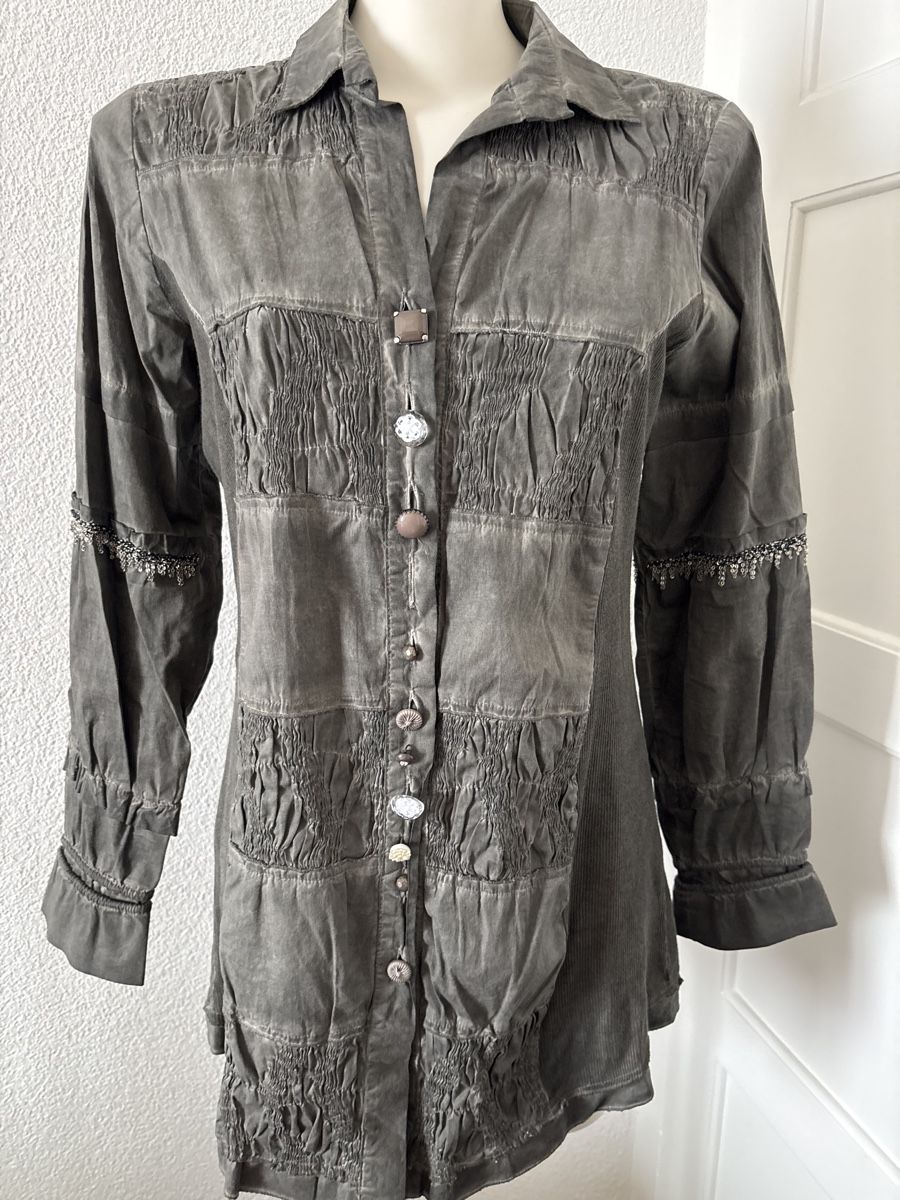 Tuniche: Tunika Bluse mit Details, Grösse 40/M – Usato da langenthal venduto da rundholz7 5