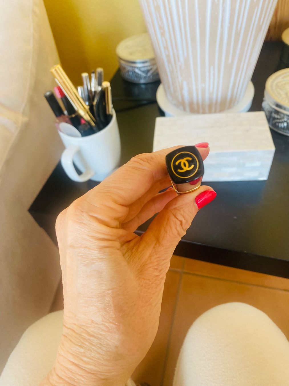 Chanel Make-up: CHANEL Gloss lèvres scintillantes No171 – Usato da Belmont-sur-Lausanne venduto da chu_vxf5 1