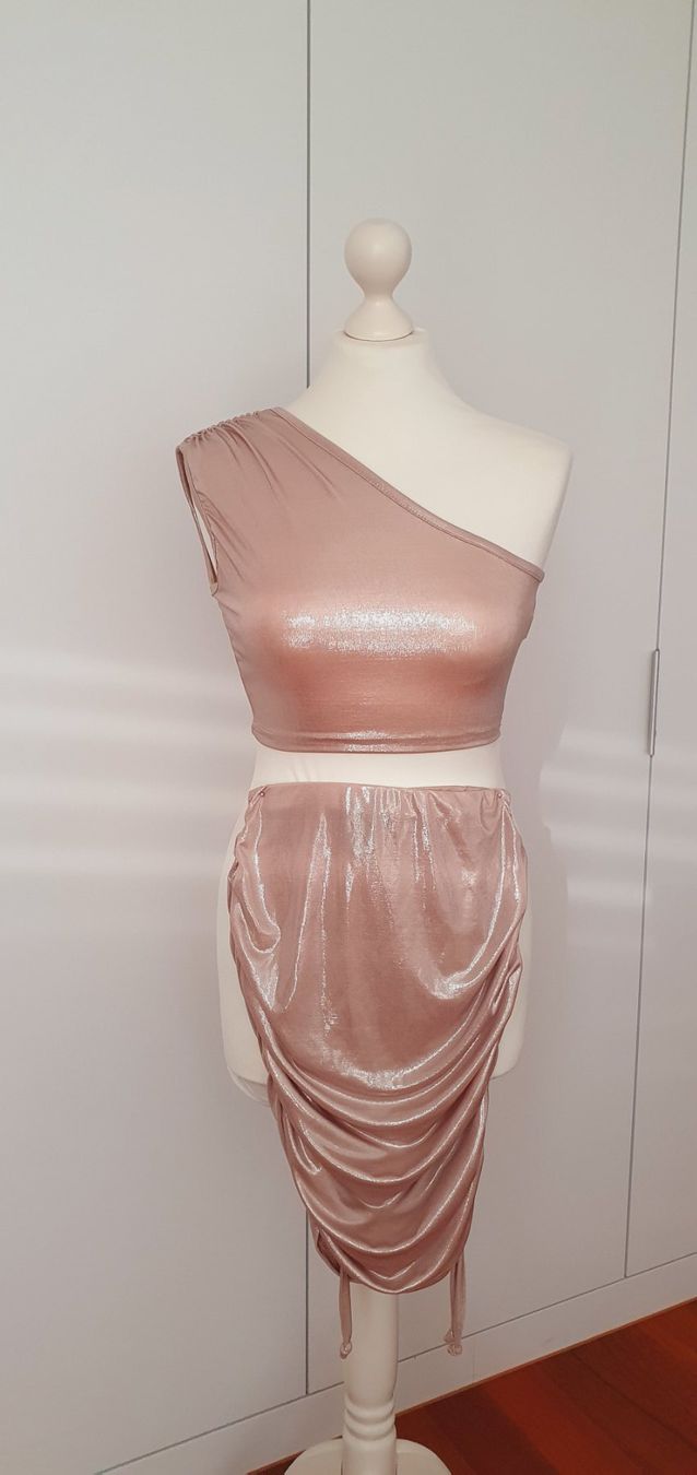Vestiti: Champagnefarbenes Party Set Gr XS/34 – Usato da Stansstad venduto da InStyle8 1