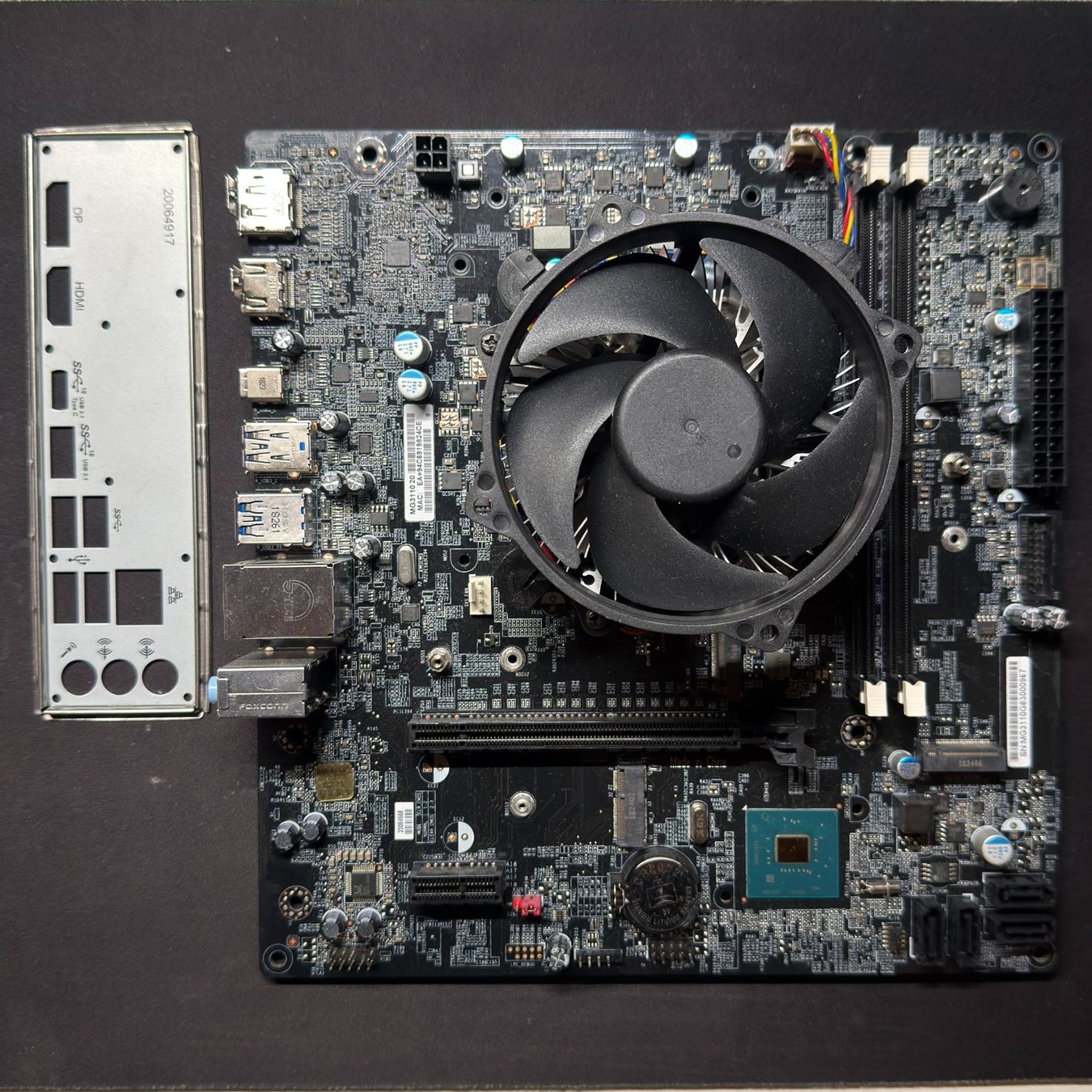 Schede madri: Mainboard CPU Kühler Combo Intel i5 8400 – Usato da Hermetschwil-Staff venduto da b6mp