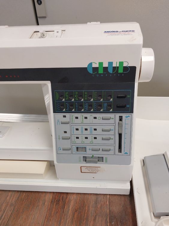 Elna CLUB Computer Haushalt-Nähmaschine Typ 500 (Gebraucht) in Stans ...